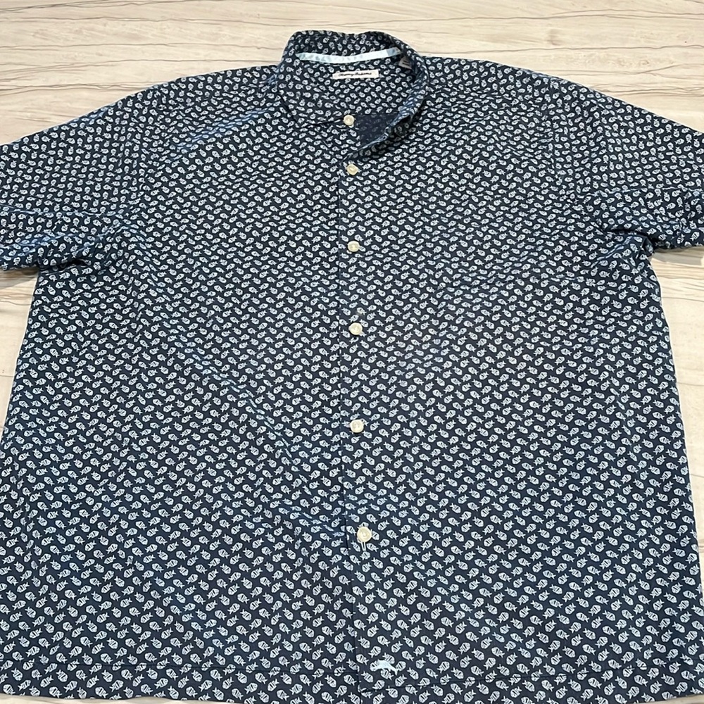 Tommy Bahama Short Sleeve Fish Print in XXL